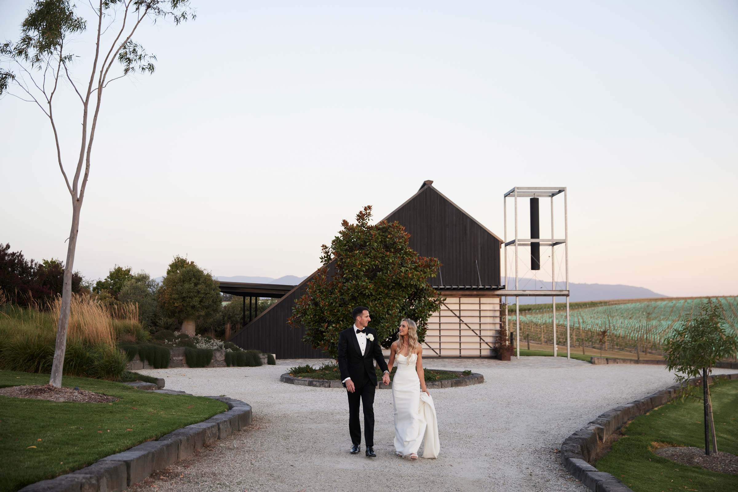 Zonzo Weddings Capella Couple