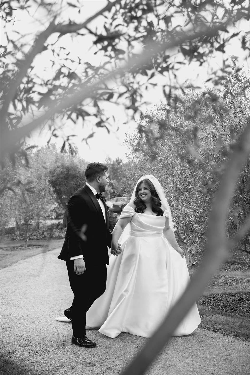 Zonzo Weddings Winery Couple